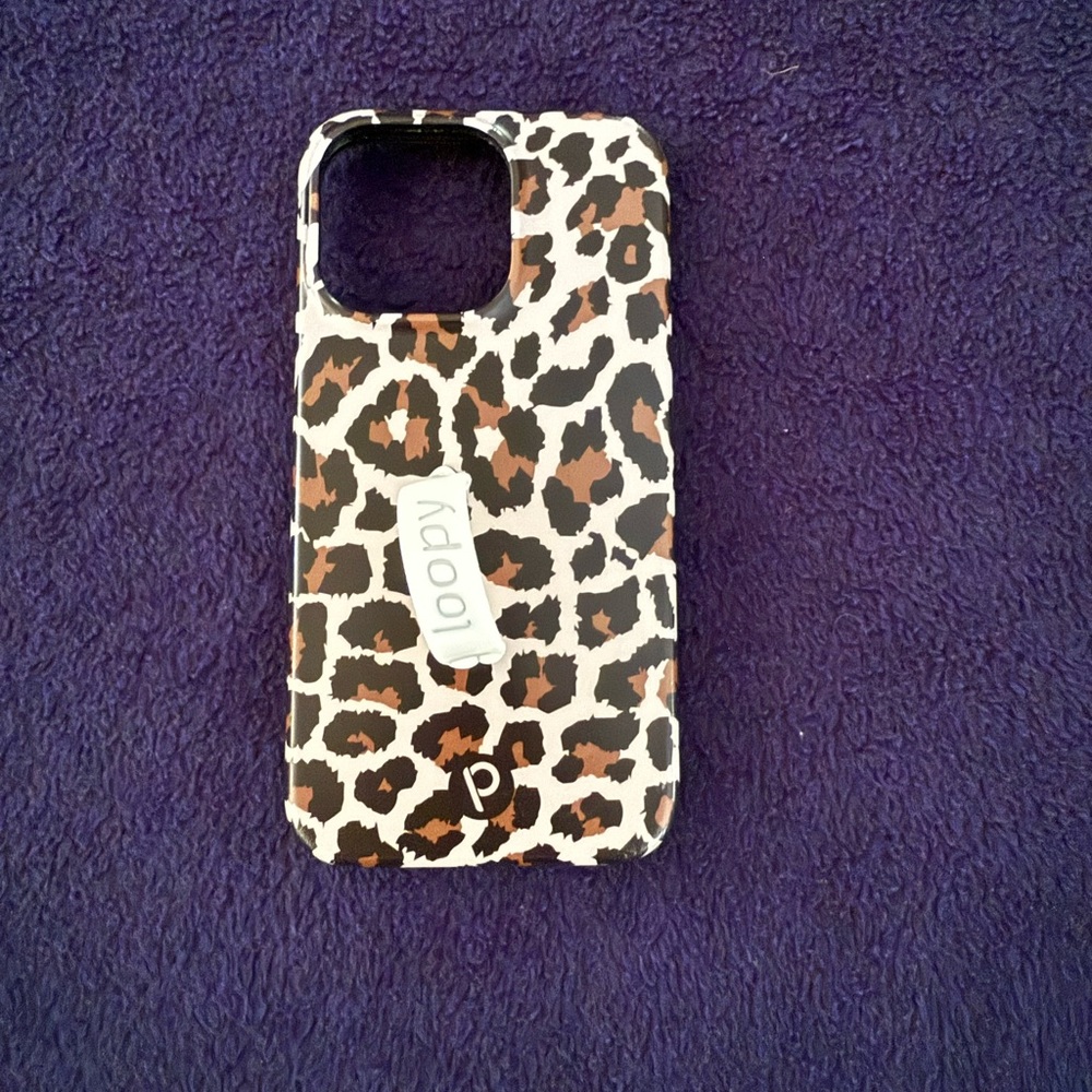 Loopy Case iPhone 13pro Wild Animal Print Phone Cover Righty